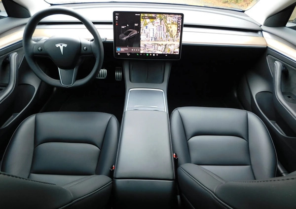 Tesla Model 3 cena 169900 przebieg: 18000, rok produkcji 2022 z Zduny małe 137